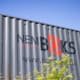 Sort container med Nemboks logo
